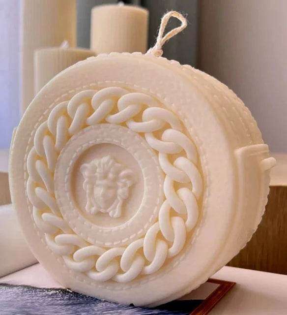 Grande Borsetta Logo Griffe Versace di 11.6 x h12 x 6.5 cm. Stampo in silicone anche per Candele