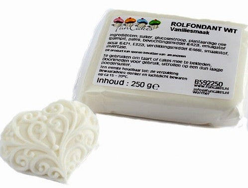 bianca brillante vaniglia.Pasta di zucchero FunCakes. 250 gr. Senza Glutine e Kosher