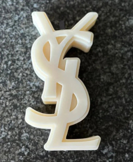 Grande Logo Griffe YSL. Stampo in silicone anche per Candele