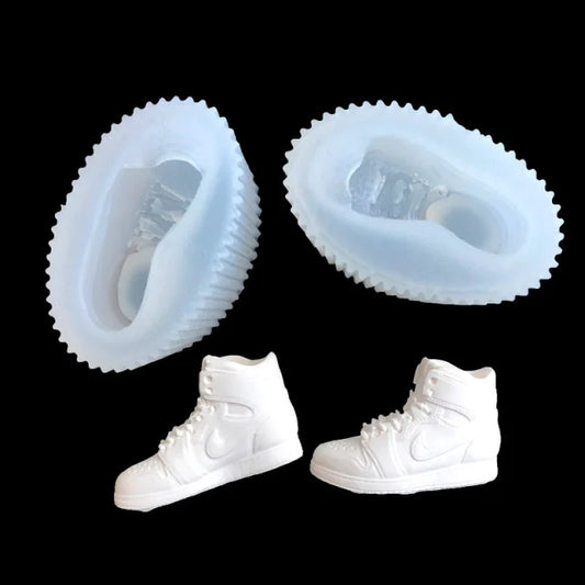 Paio di Scarpe Nike Air Force di 5 cm. Stampo in silicone anche per Candele
