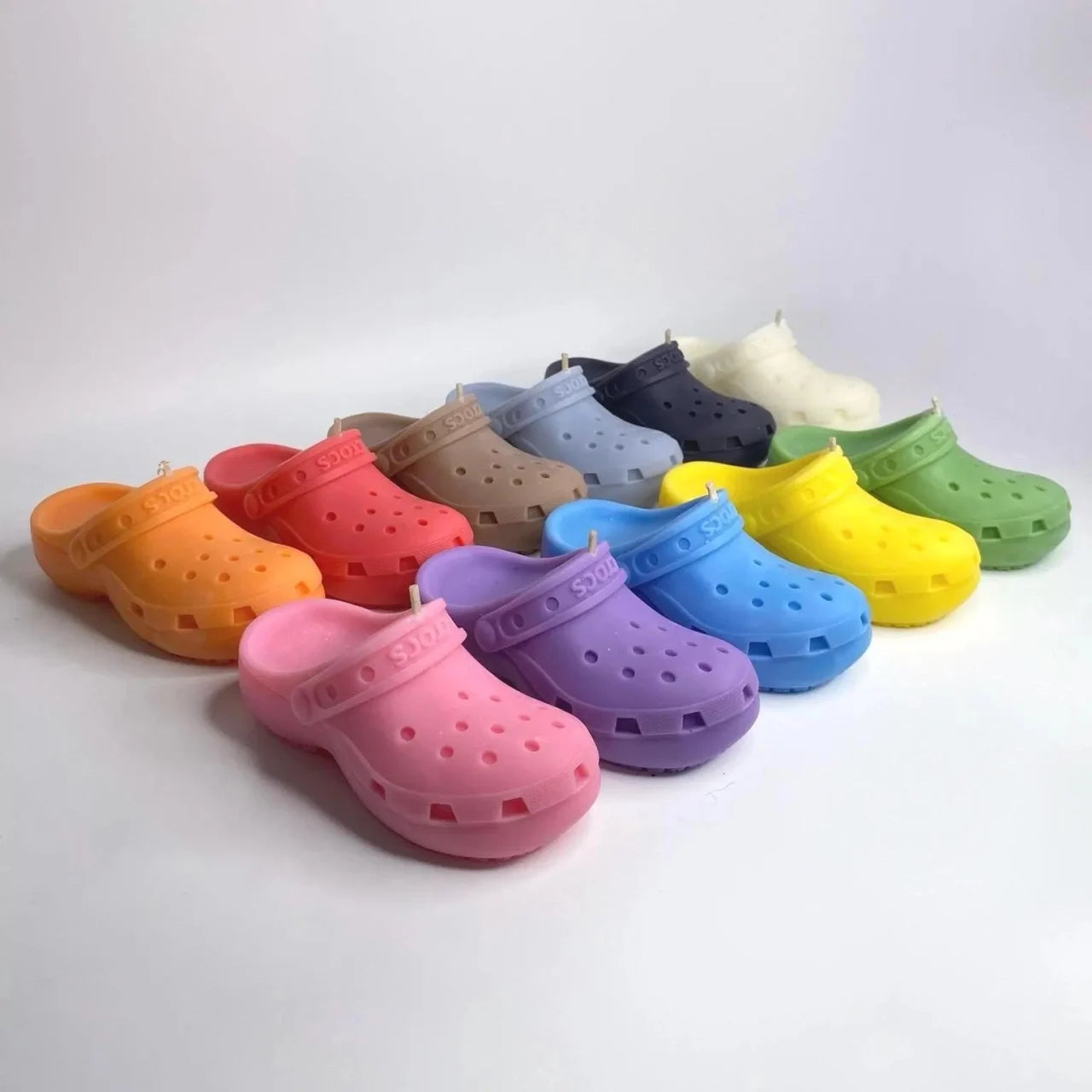 Sandalo Crocs di 14 cm. Stampo in silicone anche per Candele