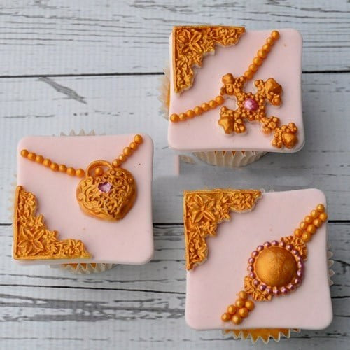 Splendida Croce. Stampo in silicone. Beaded Cross Katy Sue.