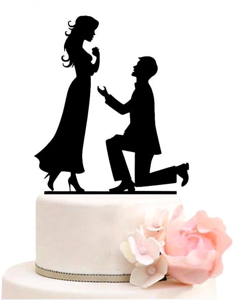 In ginocchio. Cake Topper Sposi. Silhouette sagoma nera