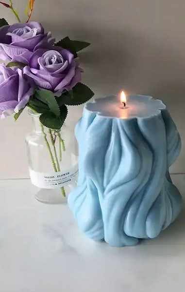 Alta Colonna di Arte Astratta e con Onde ondulate di 17.5 cm. Stampo Geometrico anche per Candele