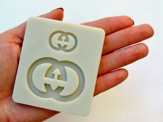 Logo Gucci. Stampo in silicone