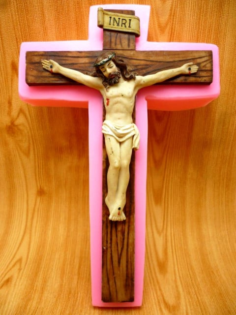 Grande Croce con Gesù di 19 cm. Stampo in silicone