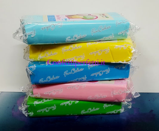 1 Kg bianco brillante. Pasta di zucchero funCakes gusto vaniglia