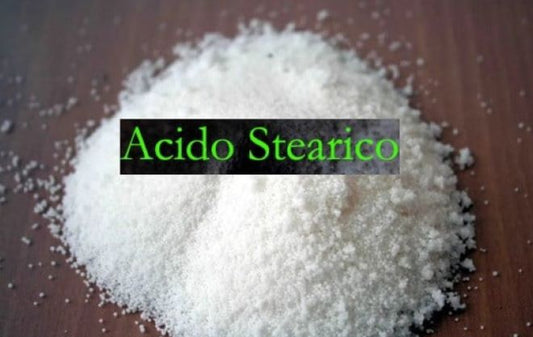 Stearina Vegetale. 1 Kg. Per accrescere la Solidità delle candele