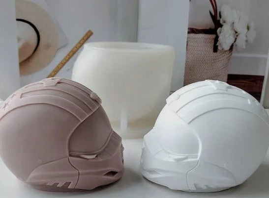 Novità! Grande Casco Racing di 12 x 9.7 cm. Stampo in silicone anche per Candele
