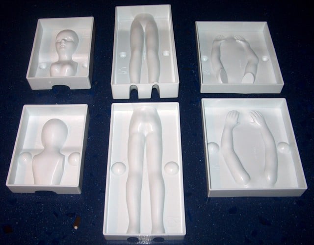 Figura di Uomo Donna e Bambino completi in 3/D. Set di 18 stampi in plastica
