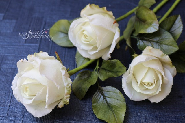 1 Kg. Gum Paste Bianca per Fiori. SATIN ICE. Kosher