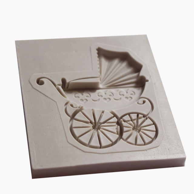 Carrozzina con ruote. Battesimo. Stampo in silicone