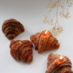 Cornetto Croissant di 7.5 x 5.5 x 3 cm. Stampo in silicone anche per Candele