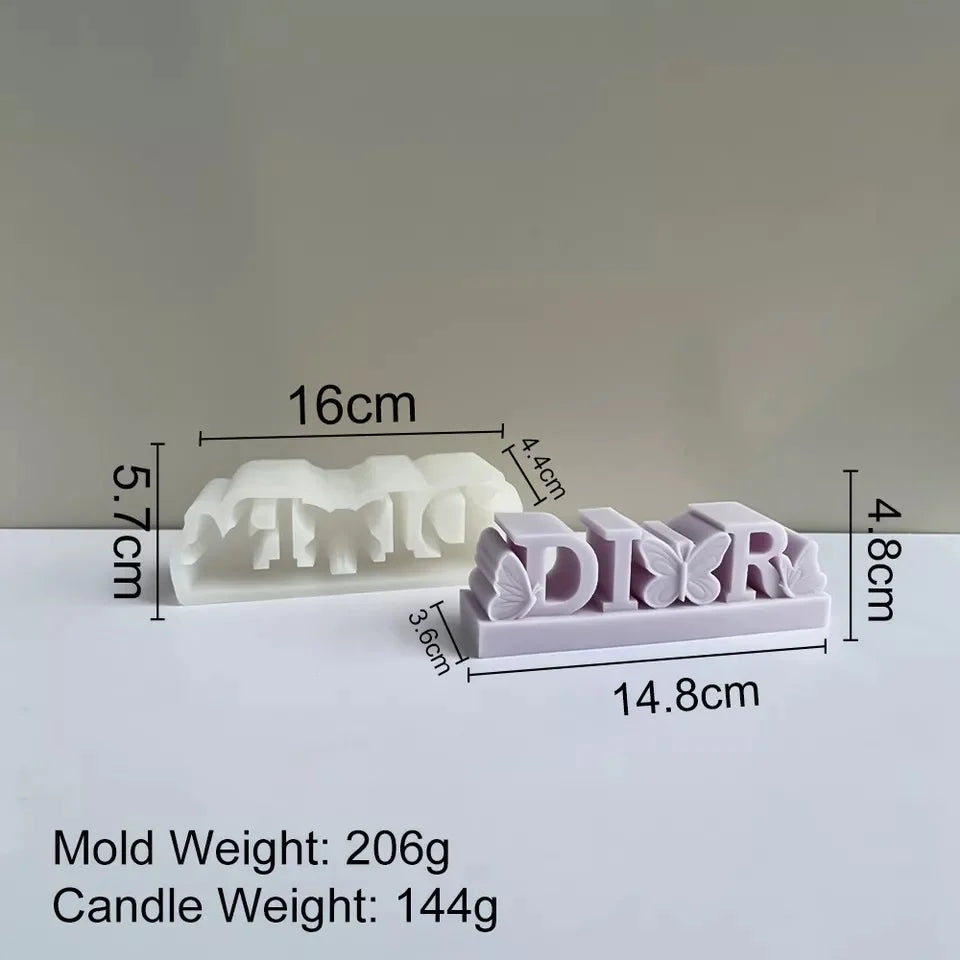 Stampo scritta Logo Dior con Farfalle