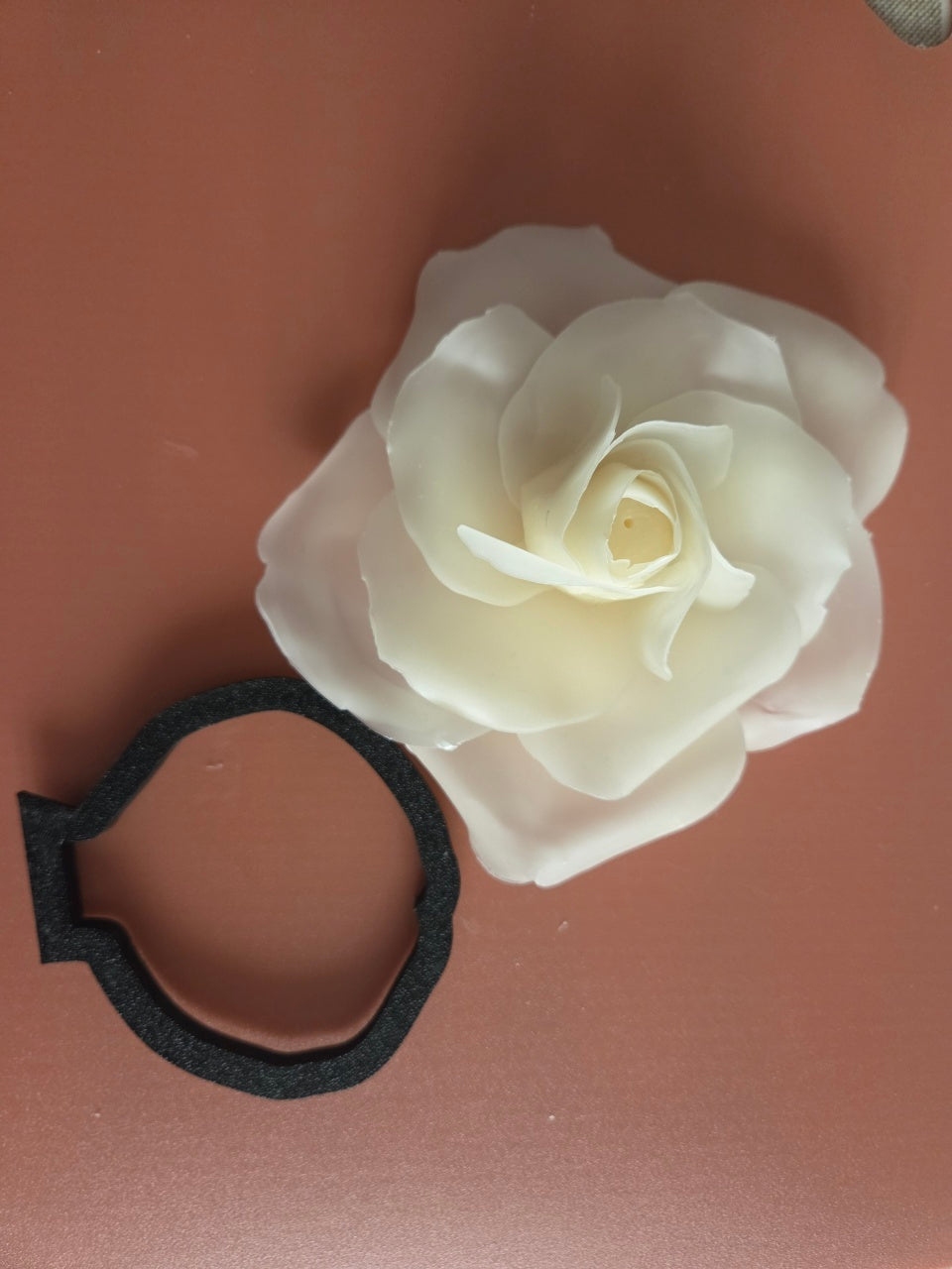 Rosa in Cera d'Api realizzata a mano. Set di 3 Stampi Cutter. WORLD PRODUCTS SHOP