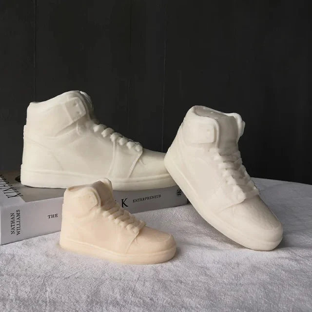 Tante Scarpe Nike Adidas Converse Snickers e molte altre. Stampo scarpa in silicone anche per Candele Disponibilità limitata