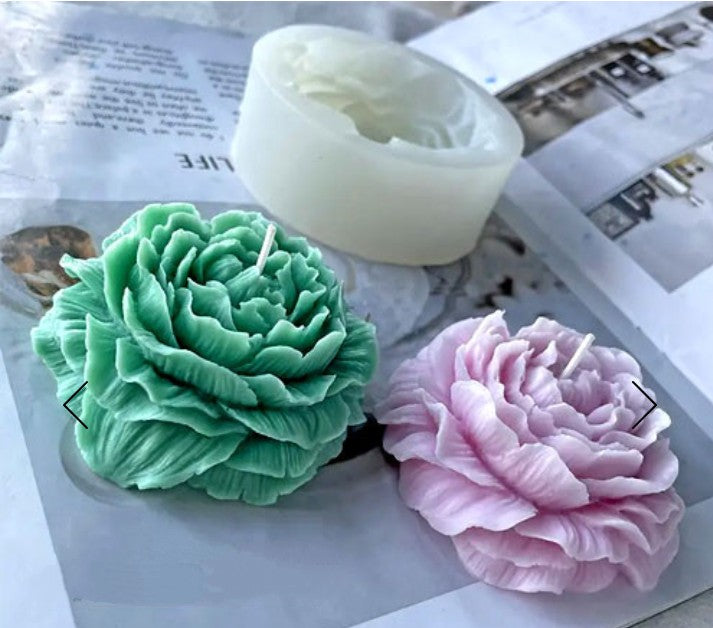 Splendida Peonia di 8.1 cm. Stampo in silicone anche per Candele