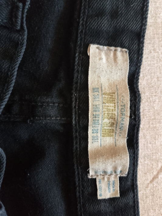 JEANS NERI.TAGLIA 52/L. VINTAGE SLIM.       CHIUSURA BOTTONI