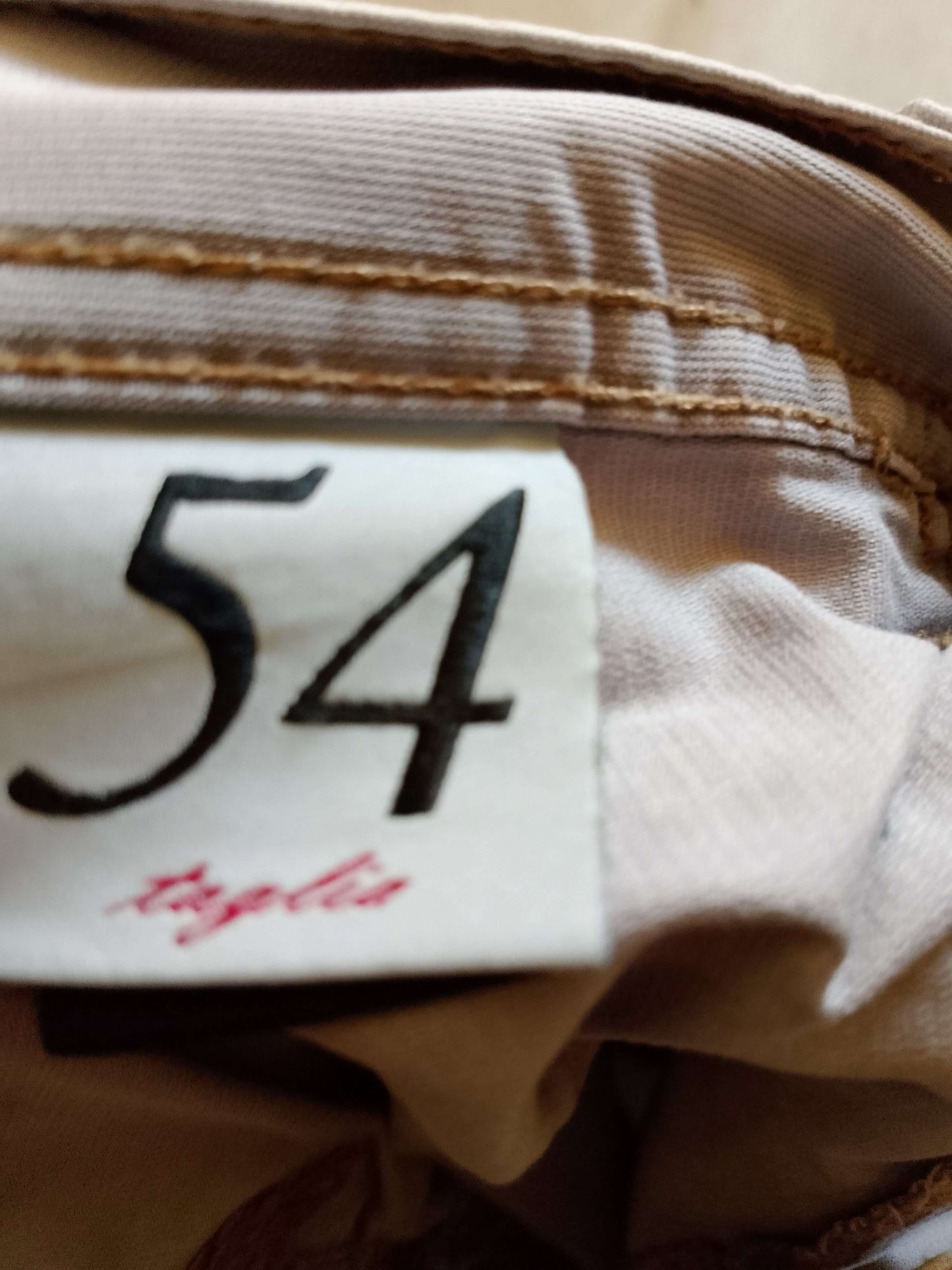 Pantalone Uomo.BEIGE. Pantaloni Eleganti. Tg54