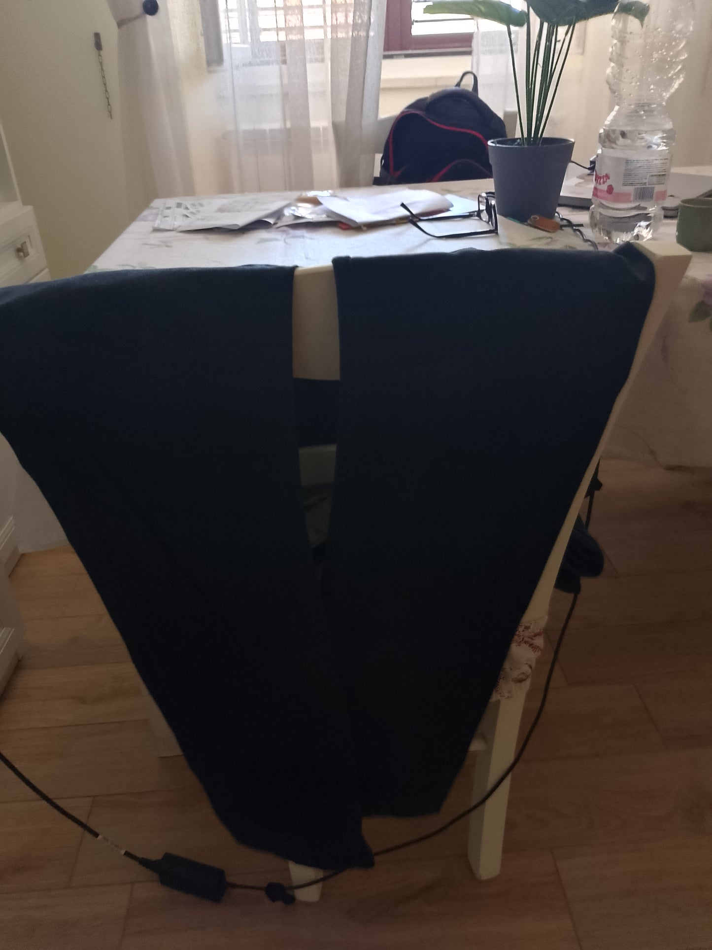 JEANS NERI.TAGLIA 52/L. VINTAGE SLIM.       CHIUSURA BOTTONI