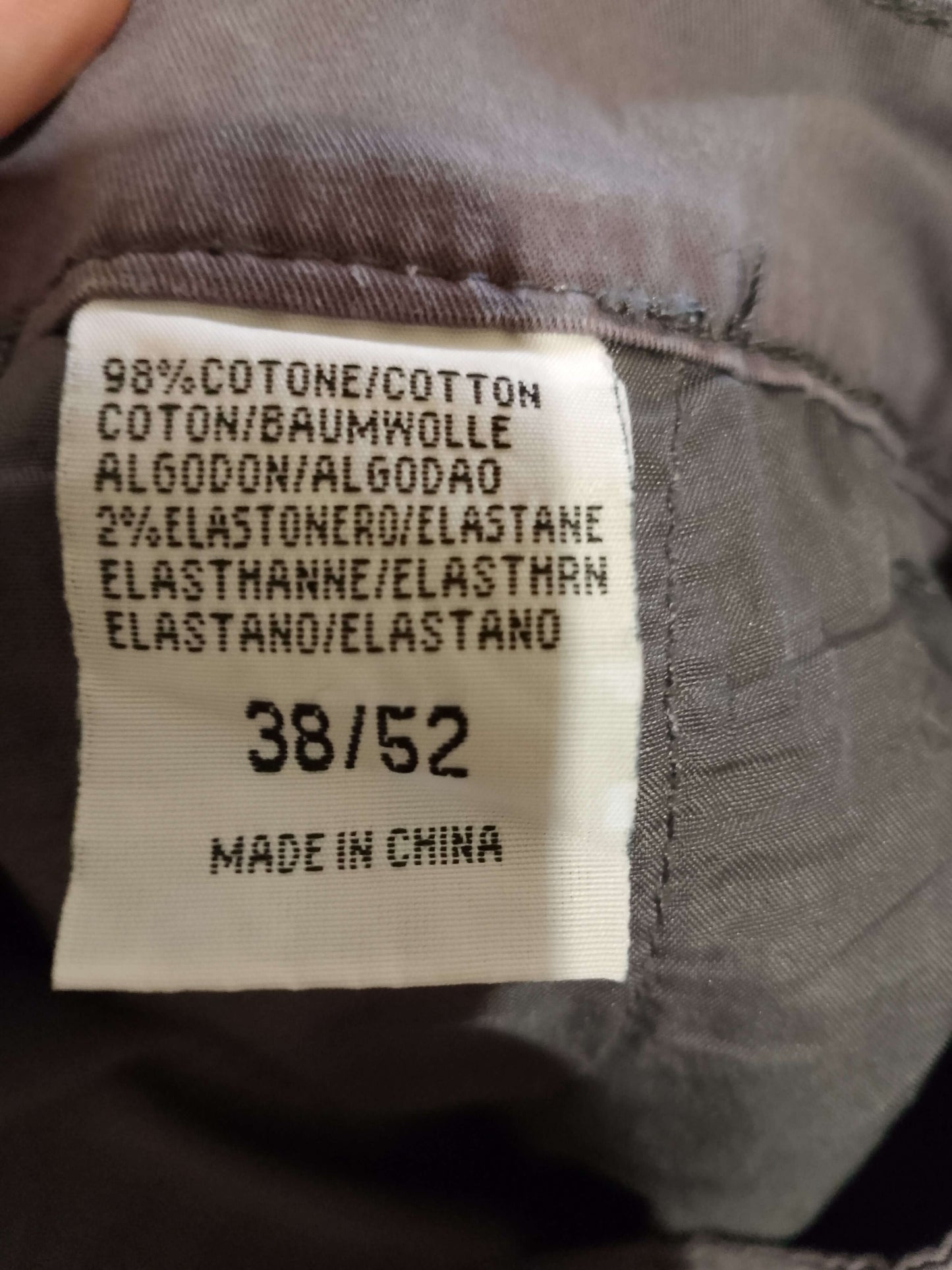 Pantalone Uomo. GRIGIO. ESTATE. Pantalone Elegante casual. Tasca America.   Taglia 52/L