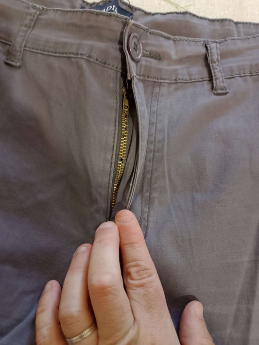 Pantalone Uomo. GRIGIO. ESTATE. Pantalone Elegante casual. Tasca America.   Taglia 52/L